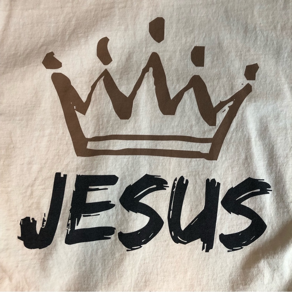 Phil Wickham King 👑 Jesus Tee Size Small
